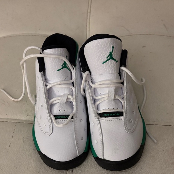 Jordan Kids White and Green Sneakers - Picture 1 of 1